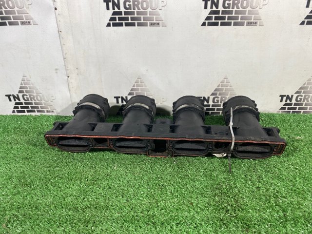 Розподільник палива 06D133209T VAG