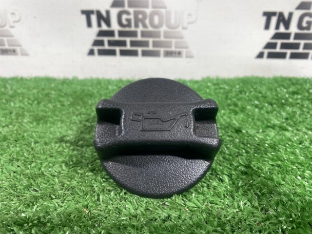 Кришка маслозаливной горловини 152559N00A NISSAN