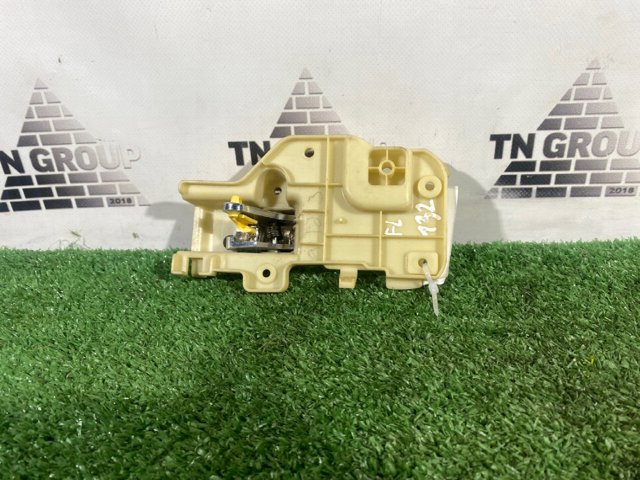 Ручка двері лівою внутрішня перед/зад 1JU99SZ0AA CHRYSLER
