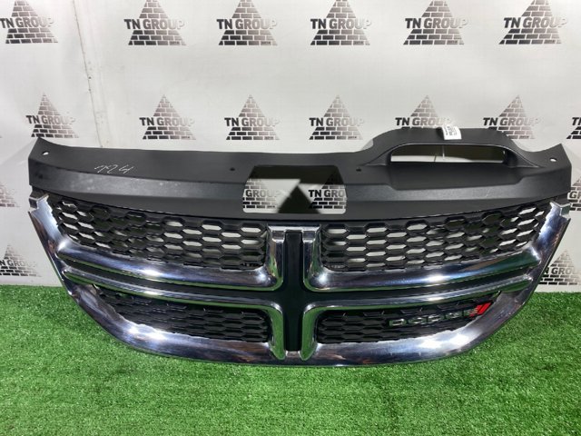 Захисна решітка радіатора 1SU84SZ0AC CHRYSLER