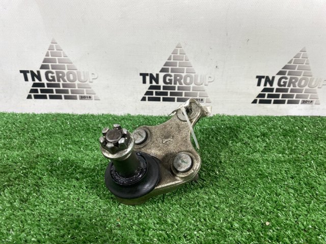 Кульові на авто 4333009A30 TOYOTA