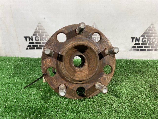 Маточина задня Dodge Caliber SXT