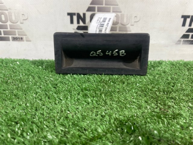 Ручка ляди, зовнішня 5N0827566T VAG