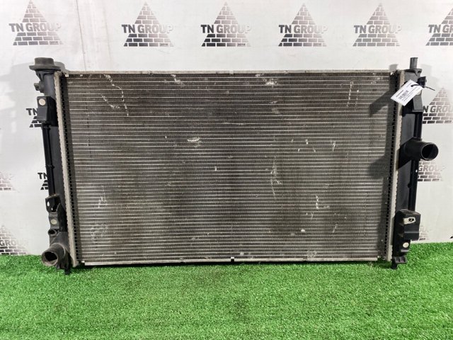 Радіатор двигуна Dodge Caliber SXT