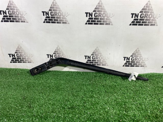 Важіль-поводок двірника заднього скла 68040371AA CHRYSLER