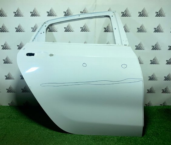 Двері задні, праві 68158726AD CHRYSLER