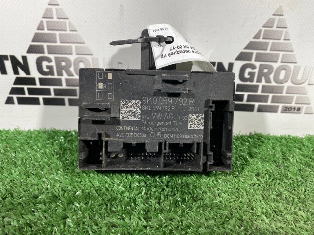 Блок комфорту передніх дверей 8K0959792R VAG