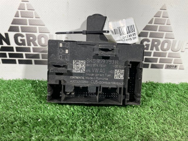 Блок комфорту передніх дверей 8K0959793R VAG