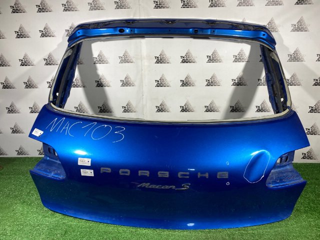 П'яті двері Porsche MACAN S