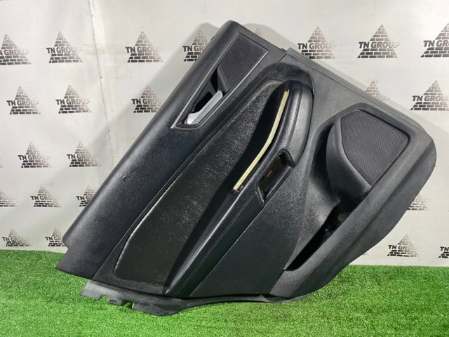 Картка обшивки дверей задніх правих FT4Z5827411AH FORD