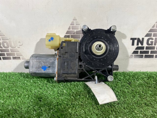 Двигун склопідіймача двері передньої, правої FT4Z7823394A FORD
