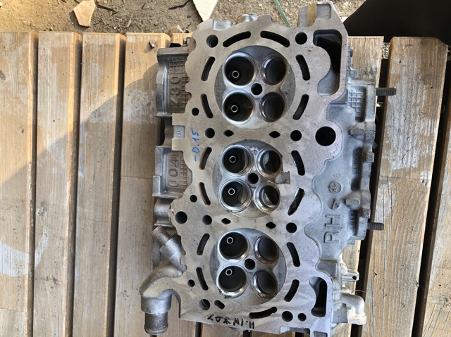 Головка блока циліндрів (ГБЦ), права 11039AB550 SUBARU