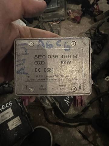 Підсилювач сигналу антени 8E0035456B VAG
