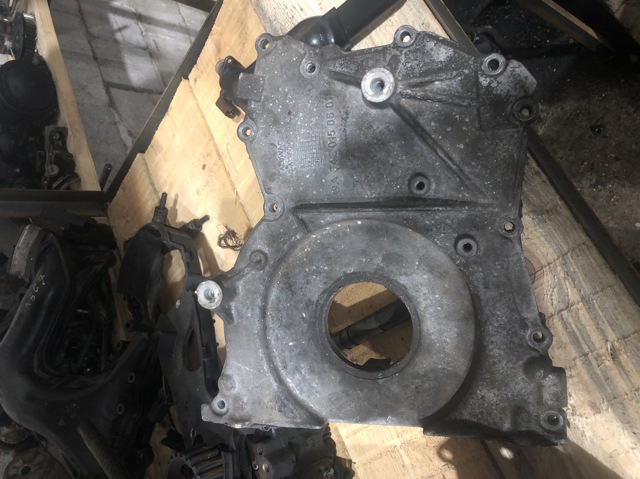 Кришка двигуна передня A6420150601 MERCEDES