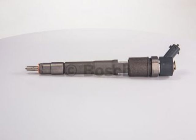 Форсунка дизельна в зборі, розпилювач + тримач 0445110520 BOSCH