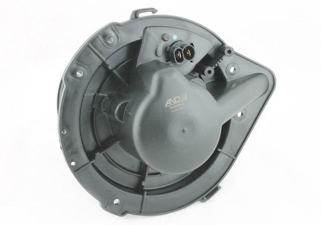 Електродвигуни (електродвигун обігрівача) або розетка причепа штепсельная Seat Toledo 1