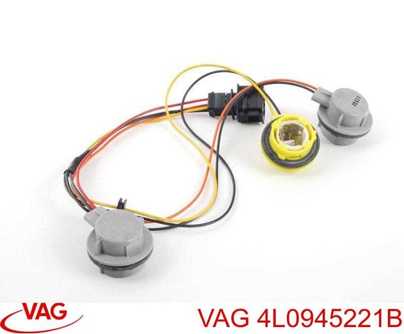 Цоколь (патрон) заднього ліхтаря 4L0945221B VAG