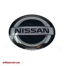 Емблема решітки радіатора 628907FW0A NISSAN