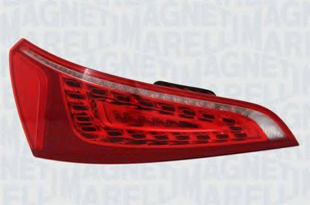 Задня ліва фара 714021780701 MAGNETI MARELLI