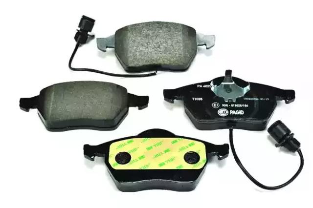 Гальмівні колодки 8DB355007461 HELLA