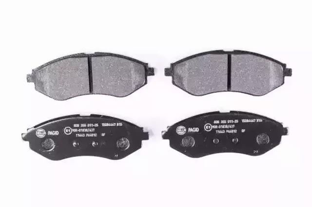 Передні гальмівні колодки 8DB355011251 HELLA