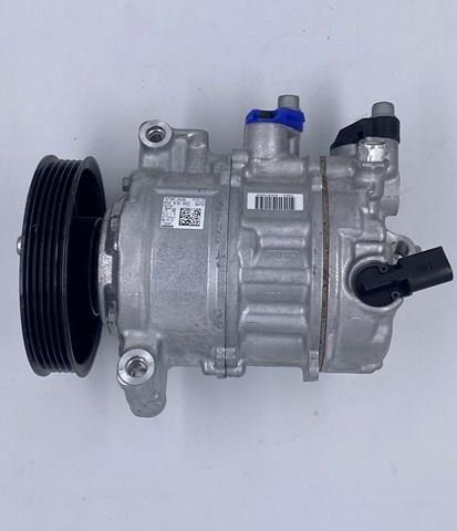 Компресор кондиціонера 8S0816803 VAG