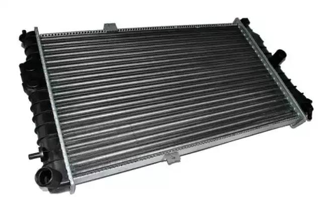 Радіатор системи охолодження двигуна D7X022TT THERMOTEC