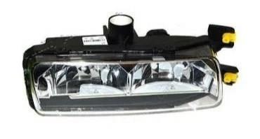 Протитуманка права LR080283 LAND ROVER