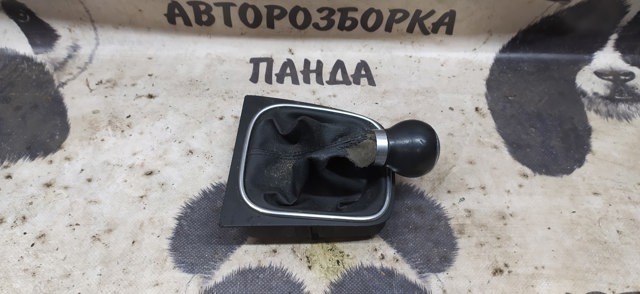 Ручка важеля коробки передач 1K0711113BK VAG