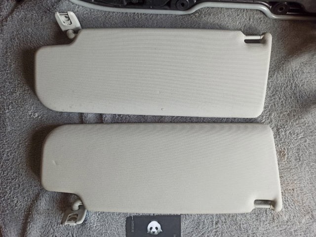 Козирок 1K0857552H VAG
