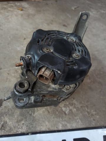 Авто генератор 2706031062 TOYOTA