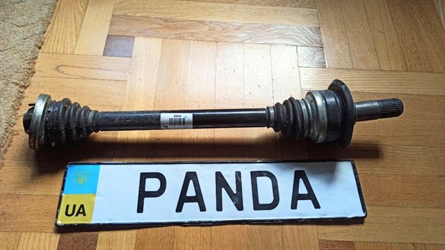 Піввісь задня, ліва 33207597685 BMW