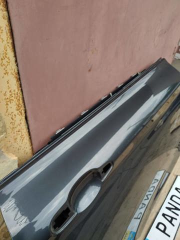 Двері пасажирські задні праві 41007347714 BMW