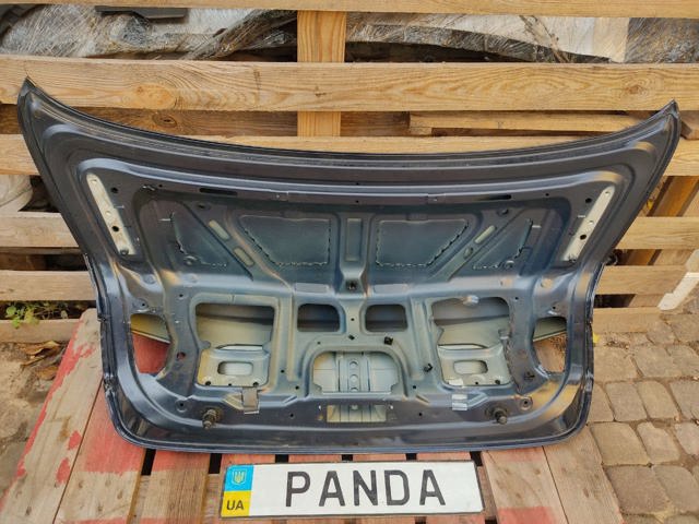 Кришка багажника кузова 41627240552 BMW