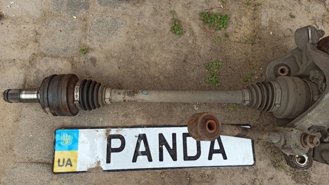 Піввісь задня, права 4233030160 TOYOTA