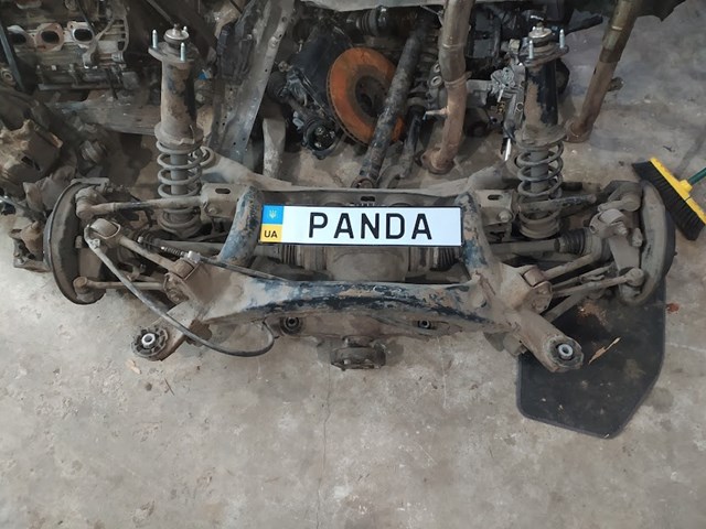 Піввісь задня, ліва 4234030150 TOYOTA