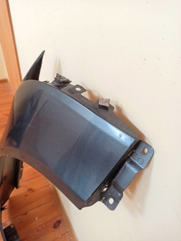 Переднє праве крило 4E0821106K VAG