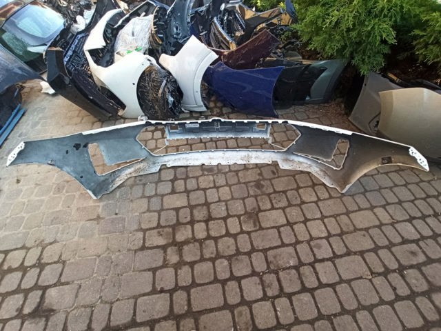 Бампер передній в зборі 51115A69619 BMW