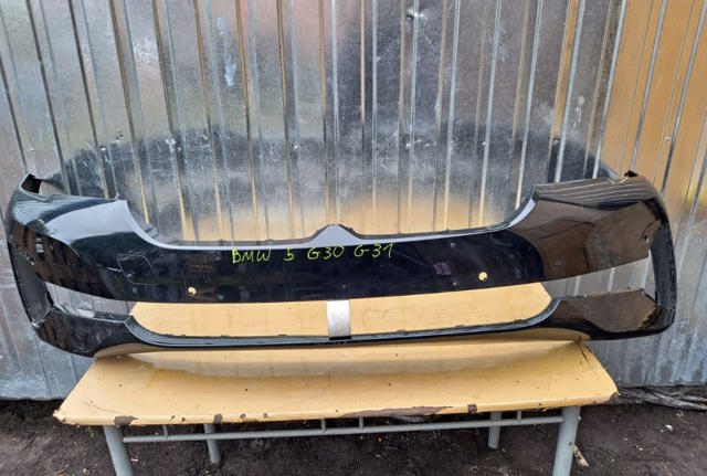 Бампер передній 51119852198 BMW