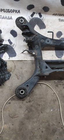 Балка задньої підвіски, підрамник 512060E041 TOYOTA