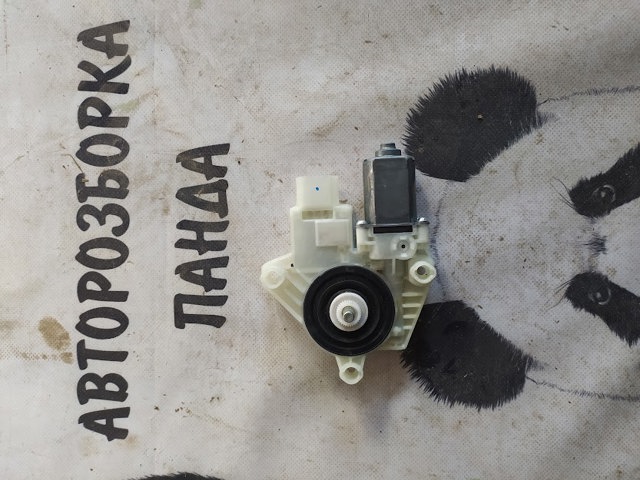 Двигун склопідіймача двері передньої, правої 51337455081 BMW