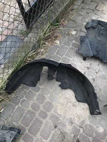 Підкрилок заднього крила, правий 51717290794 BMW