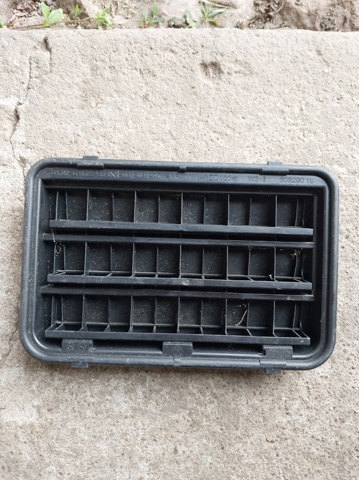 Решітка вентиляційна задня 64226962293 BMW