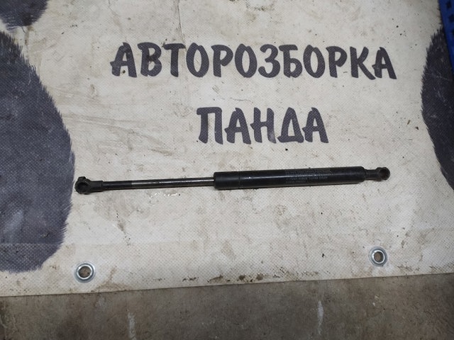 Амортизатор задньої ляди 645300W091 TOYOTA