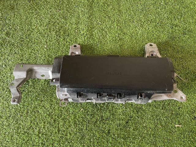 Подушка безпеки, водійська, AIRBAG, захисту колін 7390030020C0 TOYOTA
