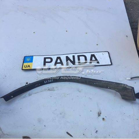Молдинг арки колеса заднього, правий 7587348010 TOYOTA