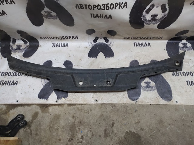 Водостік лобового скла, жабо 7P5819401B PORSCHE