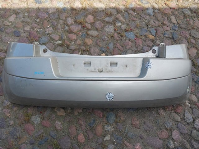 Буфер (бампер) задній 8200490357 RENAULT