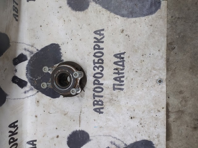 Колеса і маточини 8K0407615B VAG