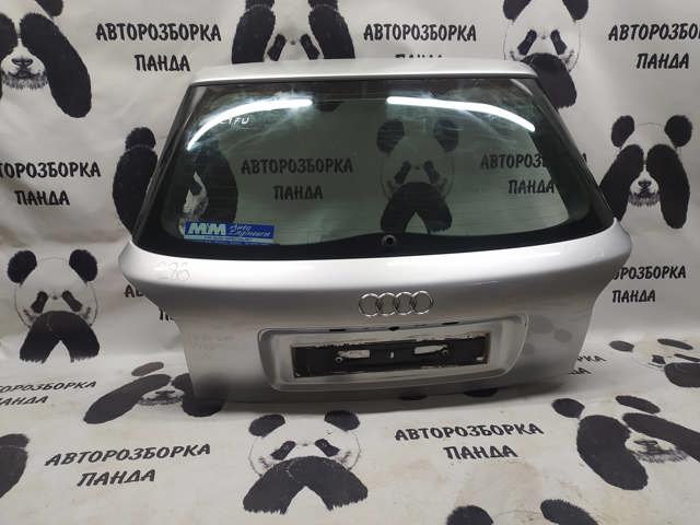 Задні двері багажника 8L0827023M VAG